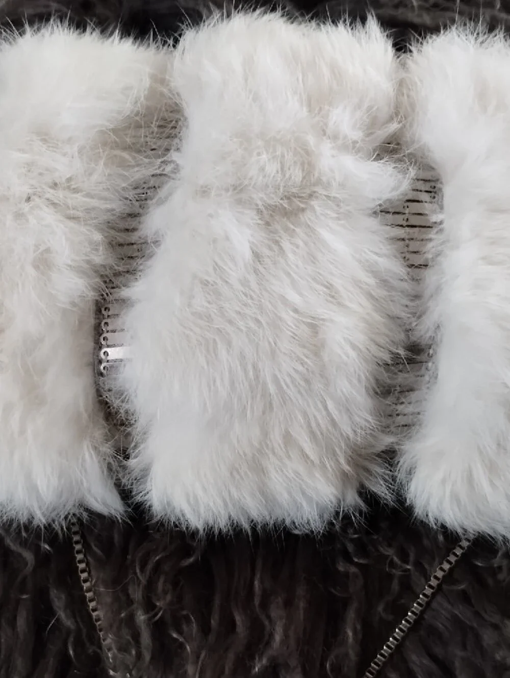Armani White Fur And Chainmail Evening Bag - Elegant Winter Style